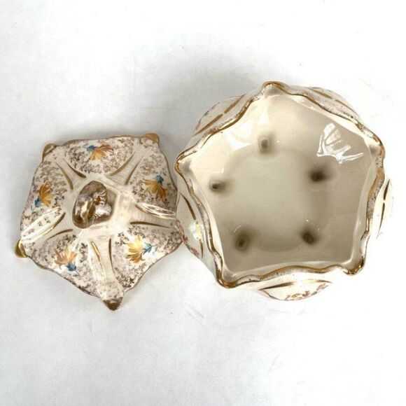 Vintage Porcelain Lidded Dresser Powder Box Candy Dish Footed Floral Gol… - Picture 9 of 10